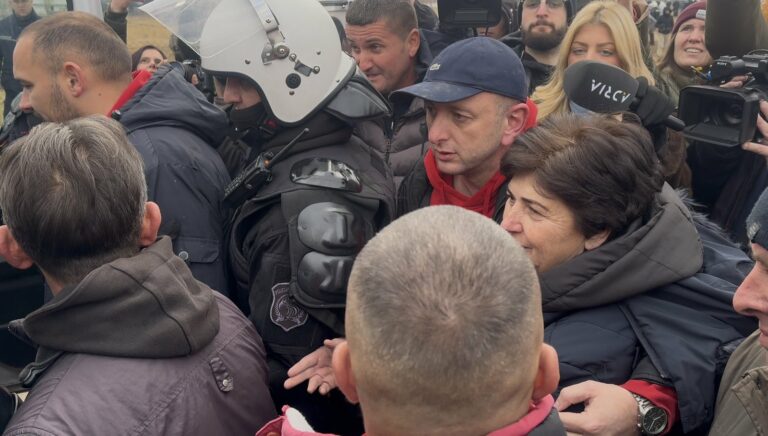 Knežević Milatoviću: Poštuje li Crna Gora pravo građana Srbije da Kosovo bude dio srpske države