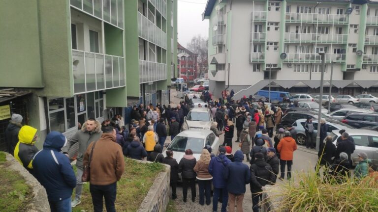 Građani i zaposleni nisu dozvolili zatvaranje kotlarnice u Pljevljima