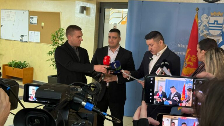 Dajković: Između DPS-a i PES-a nema razlike, ovi ljudi rade loše stvari za Crnu Goru i rade loše stvari za srpski narod
