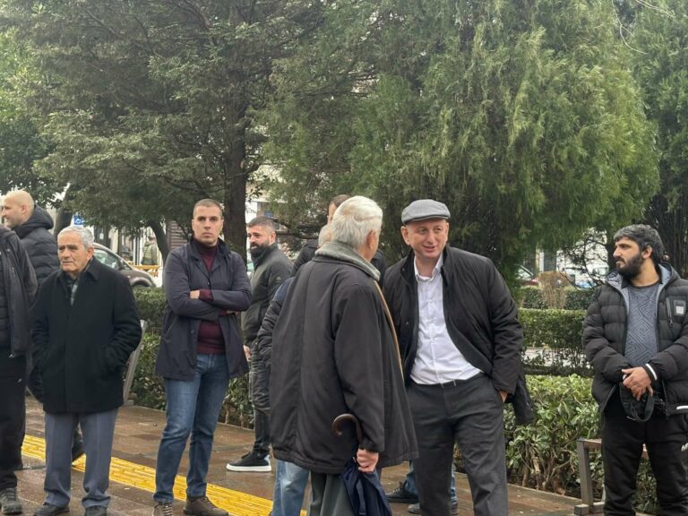 Zećani danas u podne ispred DNP-a daju podršku Kneževiću