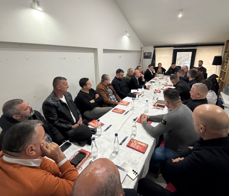 Predsjedništvo SCG: Očekujemo da srpske stranke napuste Vladu ukoliko premijer odbije zahtjeve DNP-a