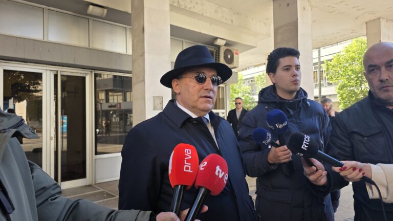 Advokat Martinović: Oružje poklonjeno ili naslijeđeno, municija od Milovog obezbjeđenja
