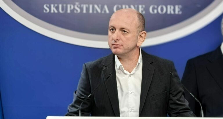 Knežević: Smatramo da je sazrelo vrijeme da krenemo s rješavanjem identitetskih pitanja koja su veoma važna za srpski narod