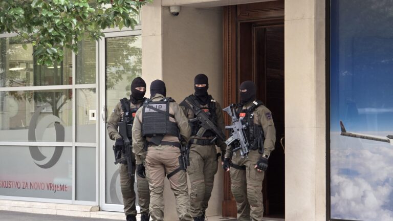 Crnogorski policajci još čekaju nove uniforme