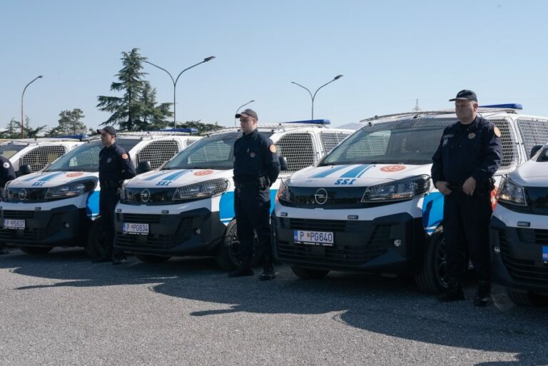 Šaranović: Nova vozila jačaju operativnu spremnost policije