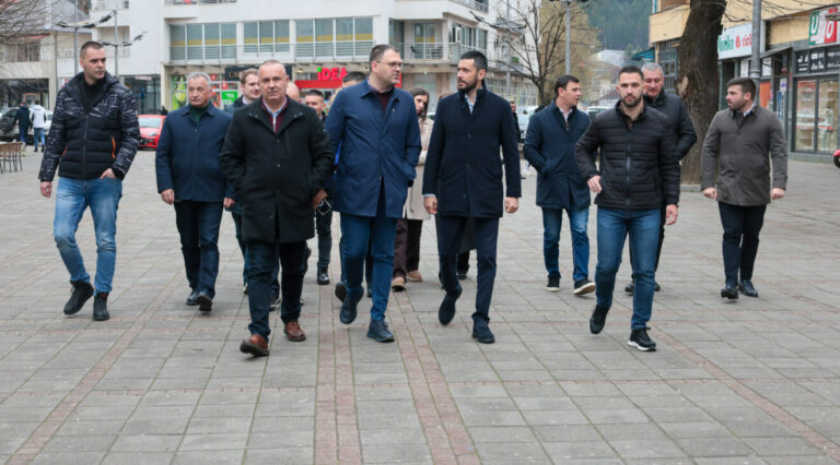Živković sa građanima Berana i Andrijevice: Zaustavićemo sistemsko uništavanje ova dva grada i države