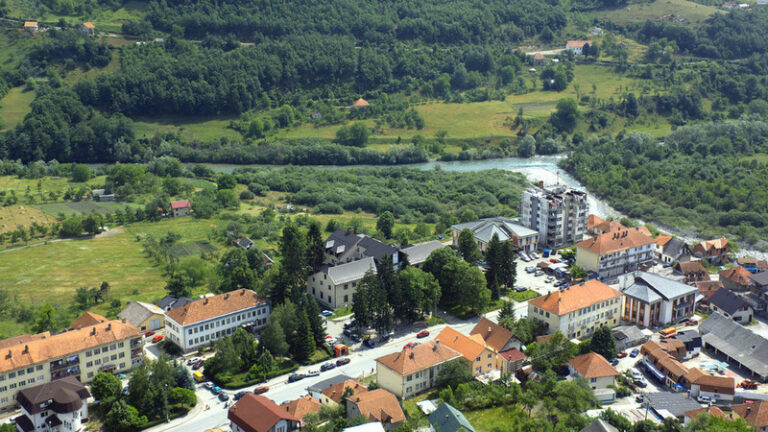 Andrijevica: Osumnjičen da je obio kuću strica, ukrao više stvari, pa mu prijetio
