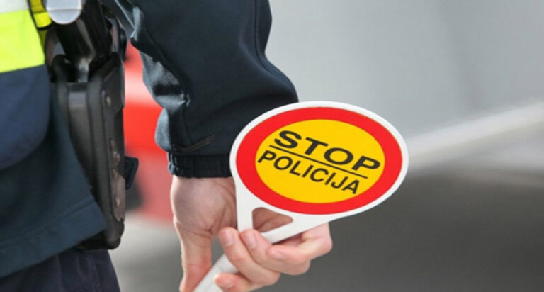 Vozač đačkog autobusa vozio pod dejstvom alkohola