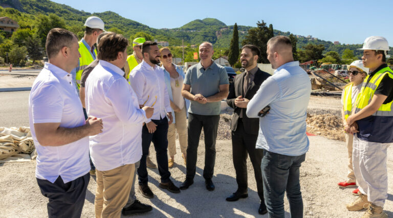 Radulović: Bulevar Tivat-Jaz je pod asfaltom