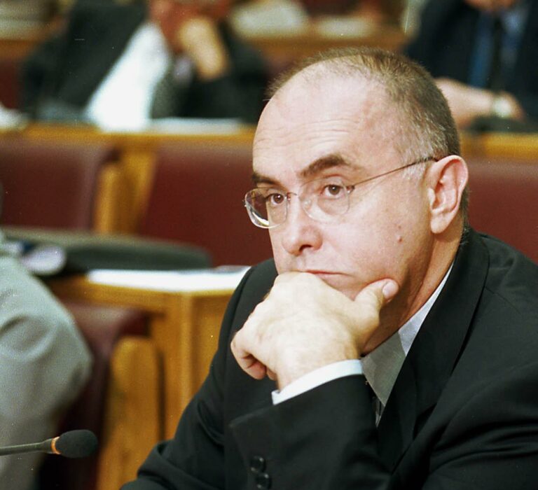 Perović: Đukanović bestidno pokušava da opere biografiju