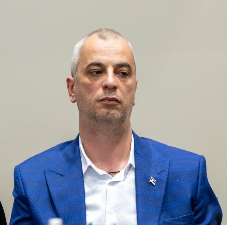 Tomić: Najnoviji istup Zdravka Krivokapića ne predstavlja ništa drugo do teoretski i dogmatski neutemeljen juriš na bedeme Svetosavlja