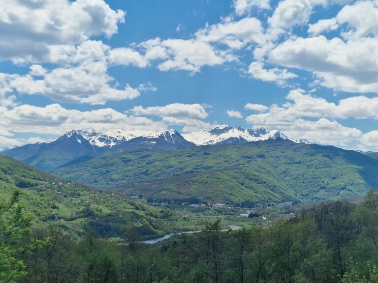 Promjenljivo sa sunčanim intervalima, do 22°C