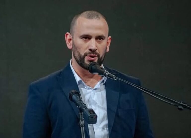 Brković: Opušteno, stiže ljeto, neki ćemo na planine, neki do mora, a neki ćete prema UIKS-u