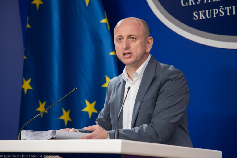 Knežević: Javna je tajna da se Zvicer krije u Katunskoj nahiji, policija tamo ne smije da ga traži