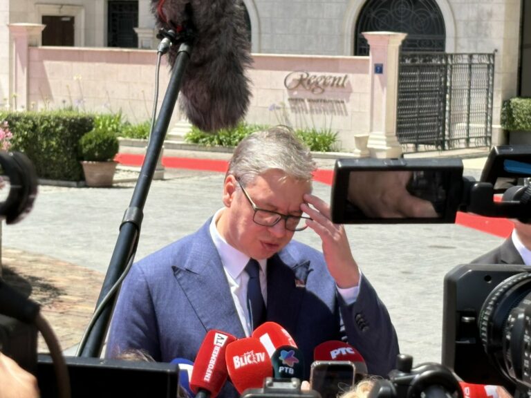 Vučić: Značajnu ulogu u obojenoj revoluciji imali mediji iz Crne Gore i to je hibridni rat